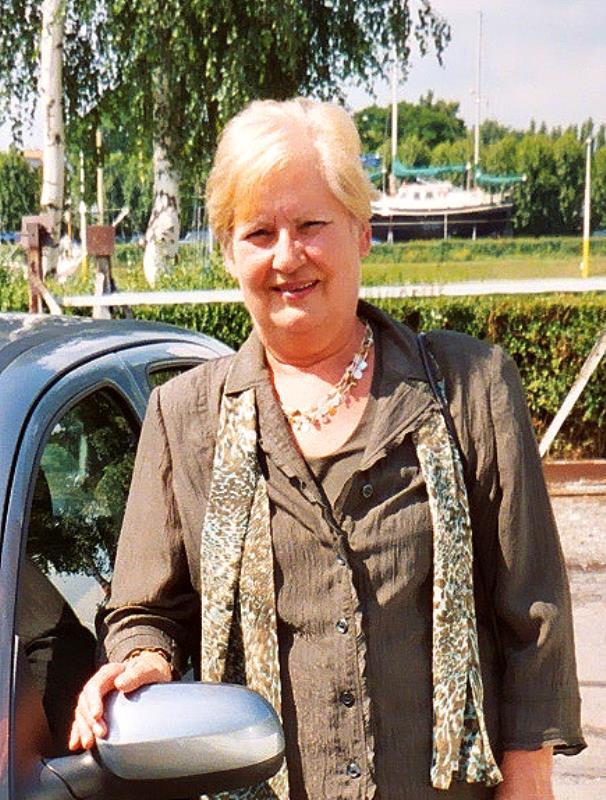 Elvira Van Puyvelde
