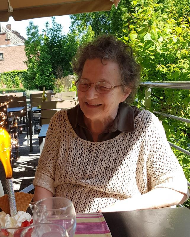 Solange DENEUMOSTIER